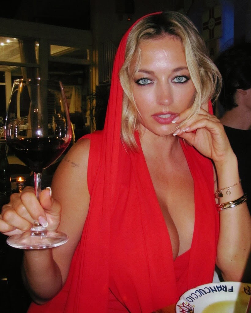 Caroline Vreeland Photo #180