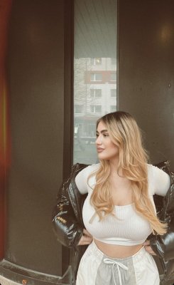 Lisa Straube Photo #107