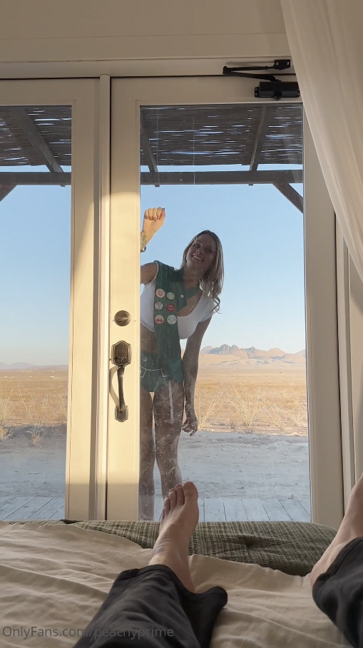 Peachy Babe Photo #122