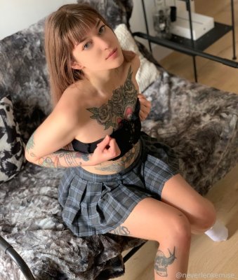 Ali Suicide Photo #30