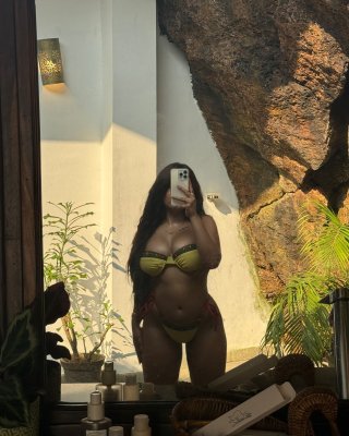 Devika Bhardwaj Photo #7