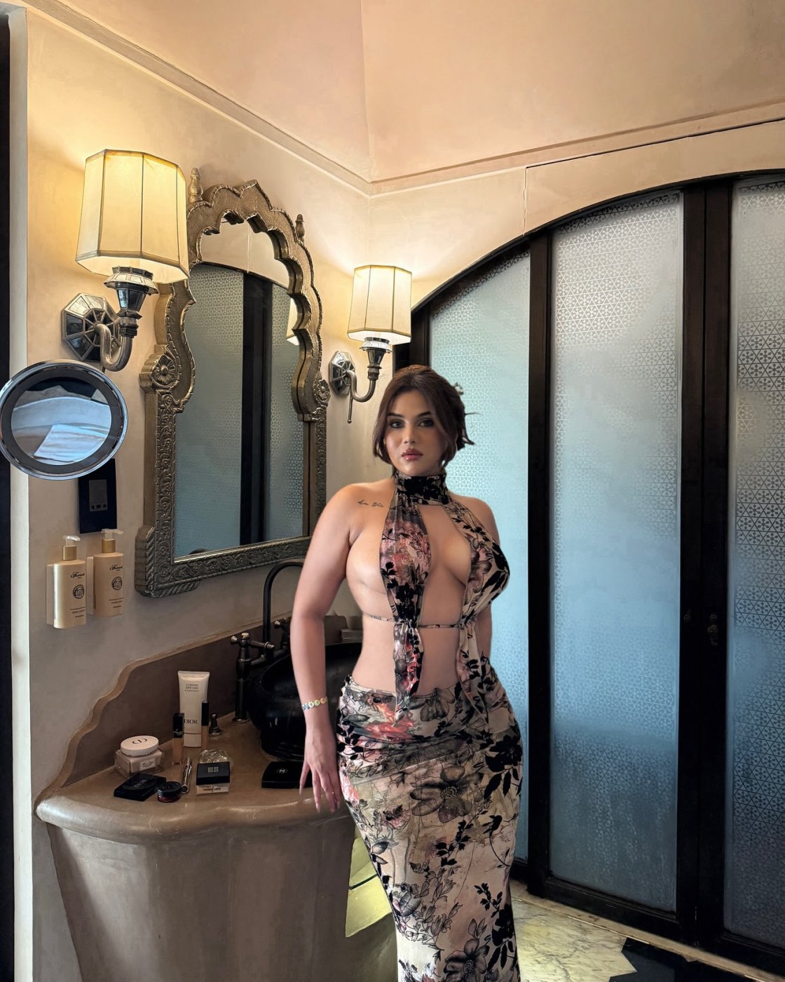 Devika Bhardwaj Photo #18