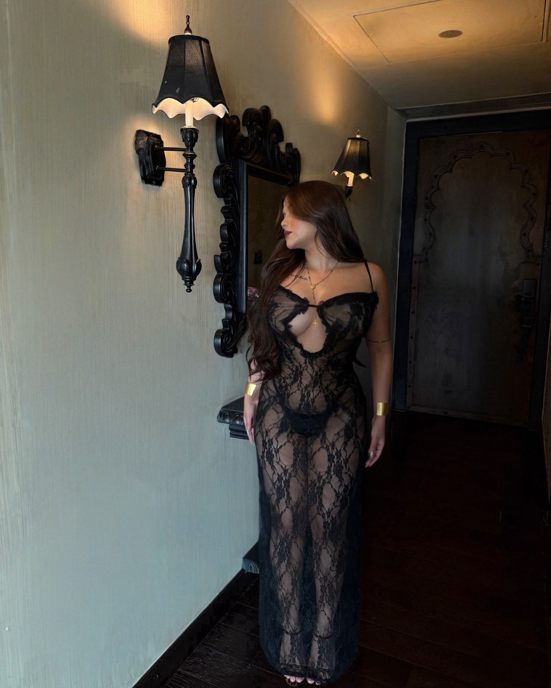 Devika Bhardwaj Photo #20