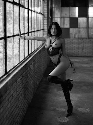 Dffrnt Anna Photo #71