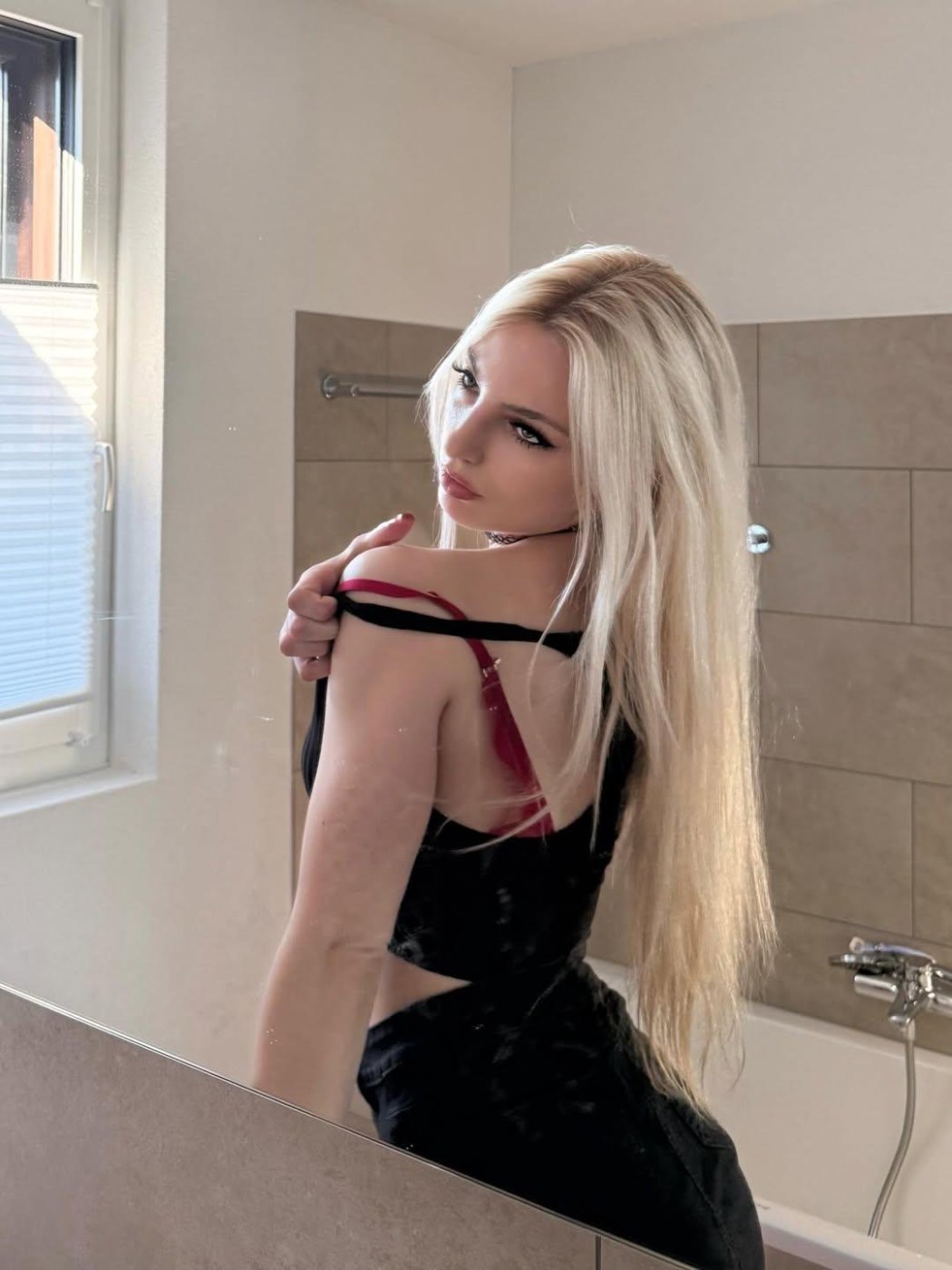 helenakingsoul Photo #87