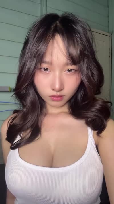 https://www.tiktok.com/@x.lumu Post #4