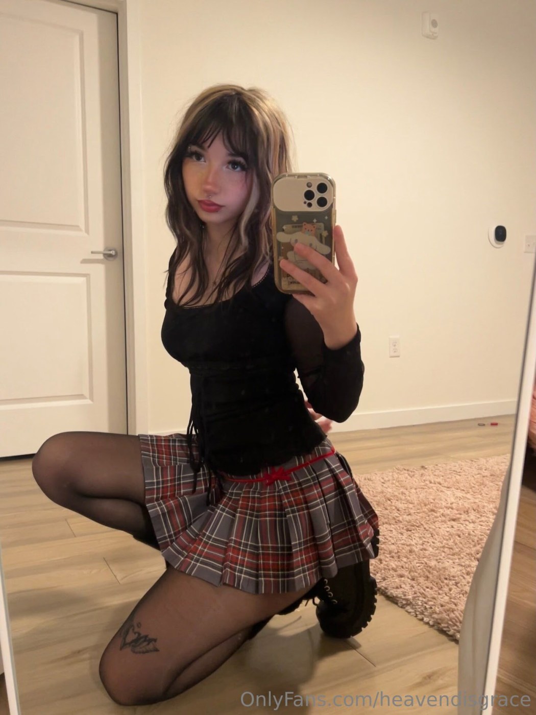 heavendisgrace Photo #43