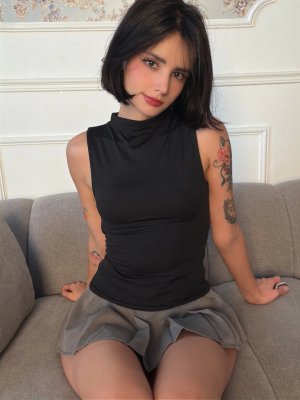 Loonassoftfeet Photo #404