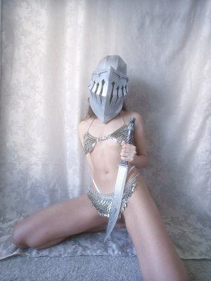 Luna Myosotis Photo #2