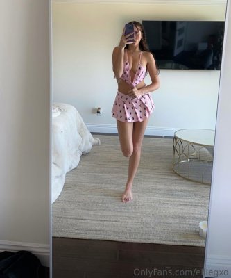 Ellie Vandeel Photo #142