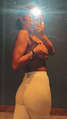 goodlordlorrie Photo #4