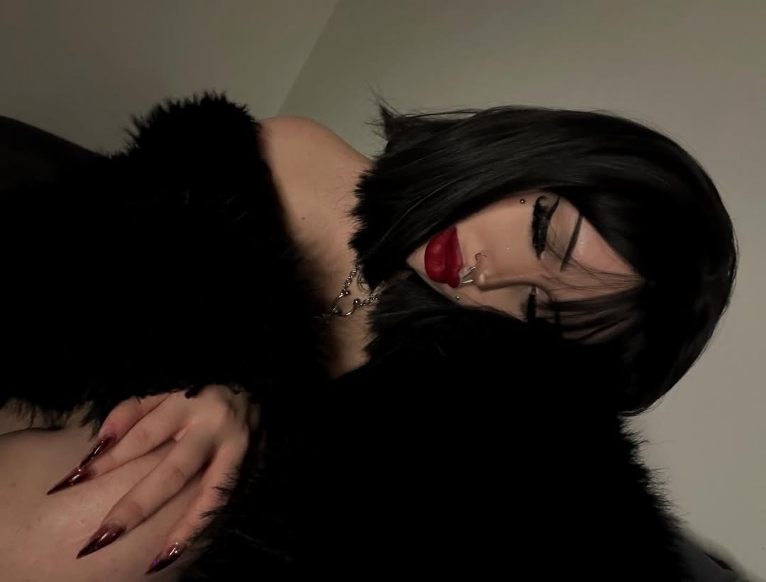 hasservika Photo #17