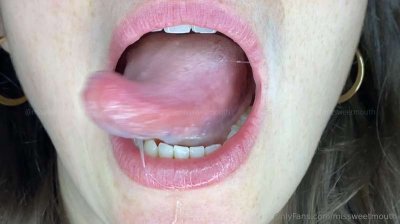 Miss Sweet Mouth Photo #15