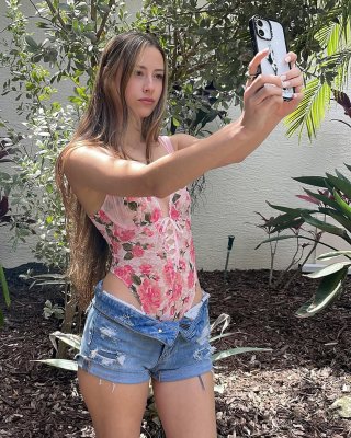 Avaryana Rose Photo #19