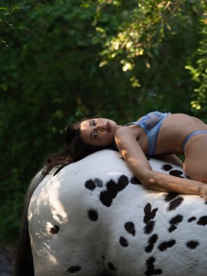 Jesenia Echeverria Photo #96