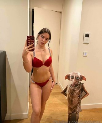 cuddlymils Photo #28