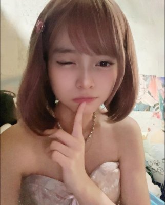 Shayri May Photo #40