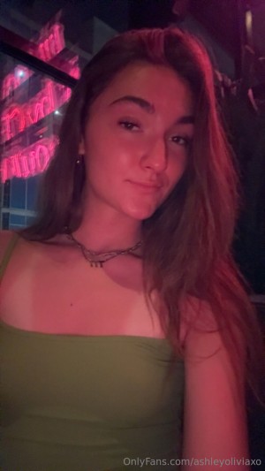 Ashleyoliviaxo Photo #10