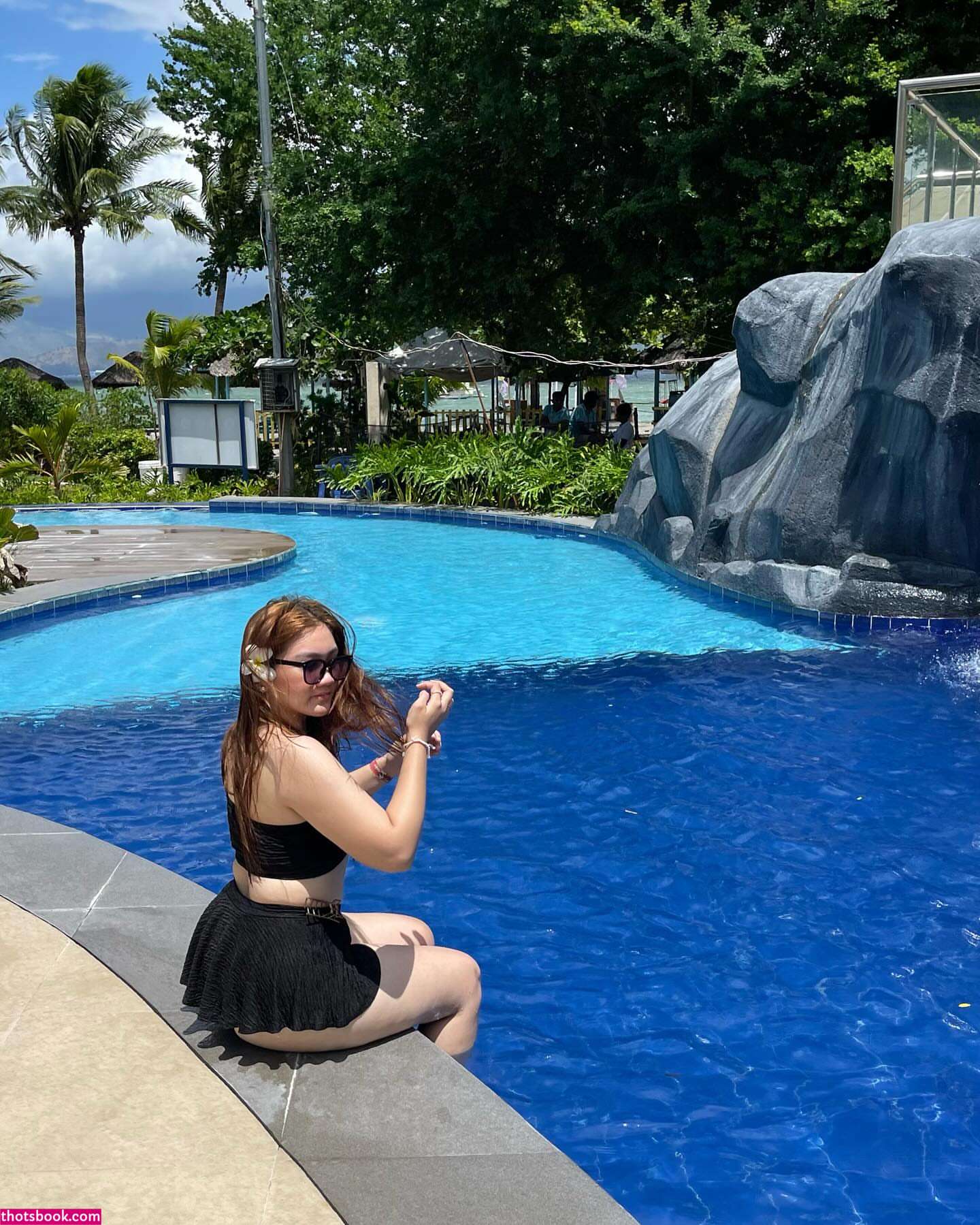 Carmela Dabuet Photo #10