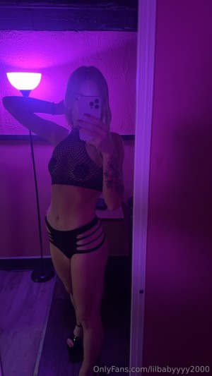 lilbabyyyy2000 Photo #6