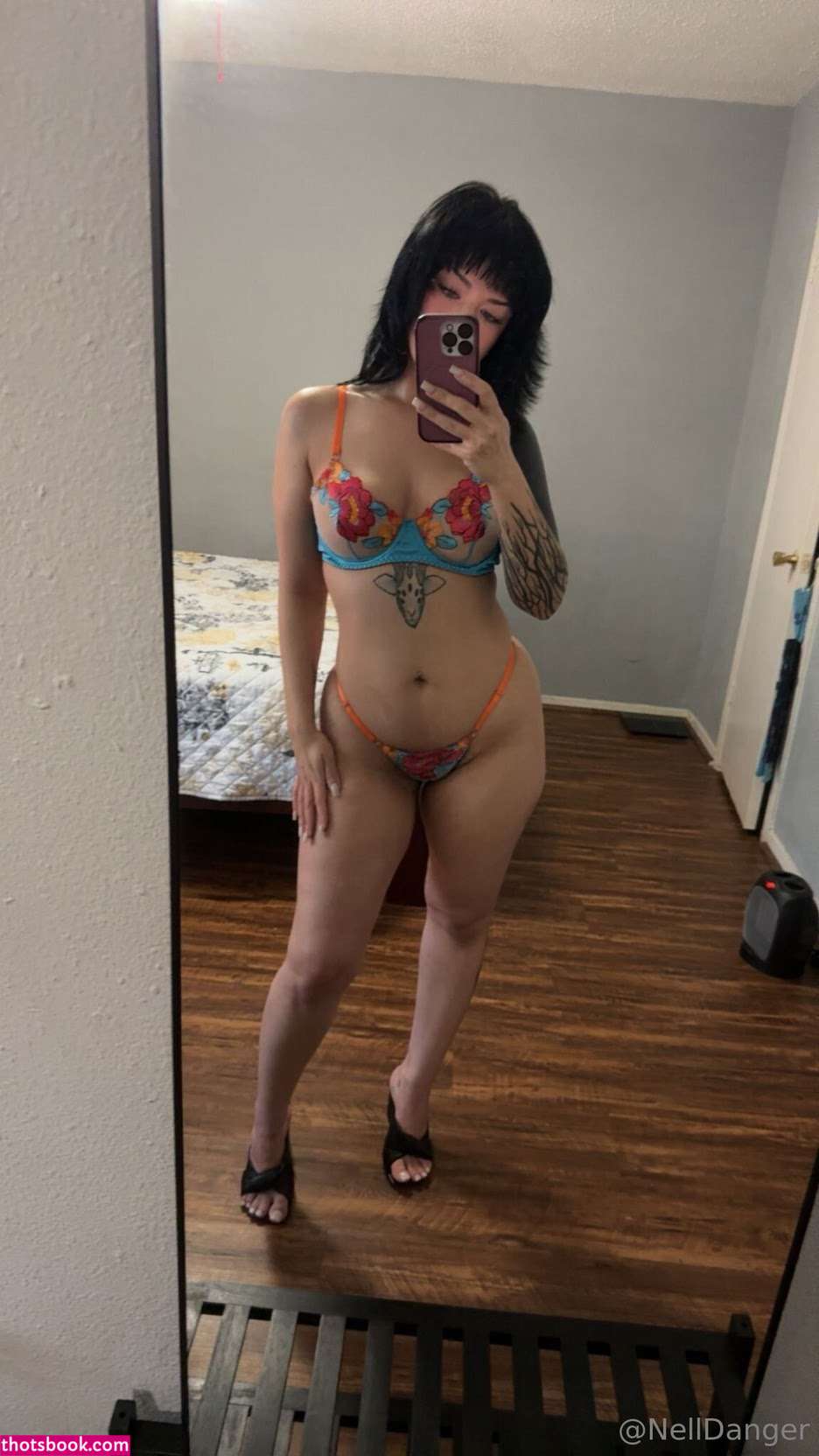 Nelldanger Photo #30