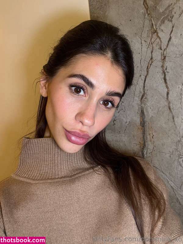 Yoursweetchickk Photo #1