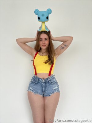 Cutegeekie Photo #880