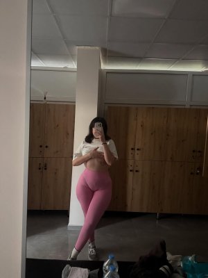 1itsmenazli Photo #10