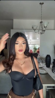 Amanda Solis Photo #9