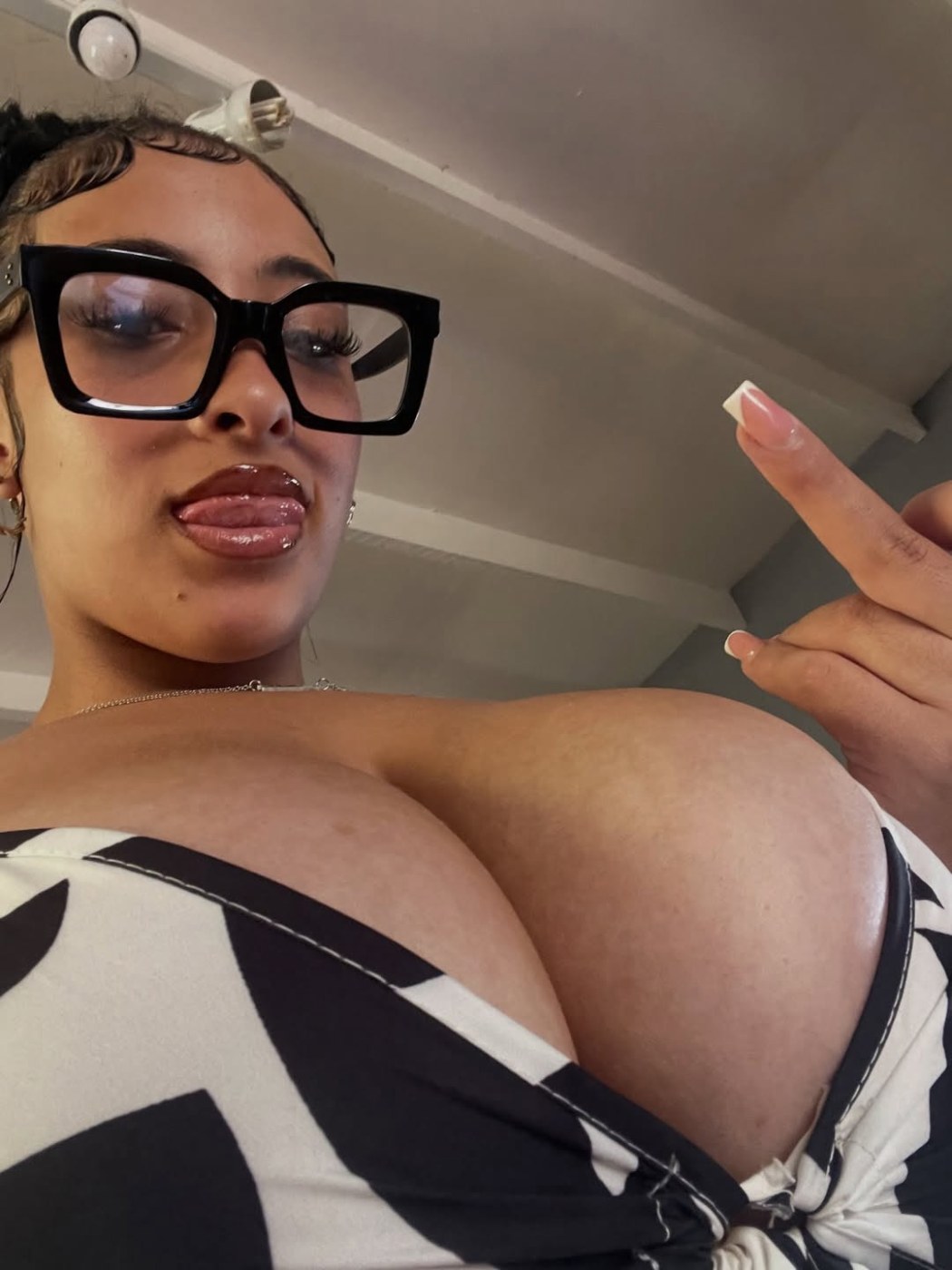 Jizane Koen Photo #43