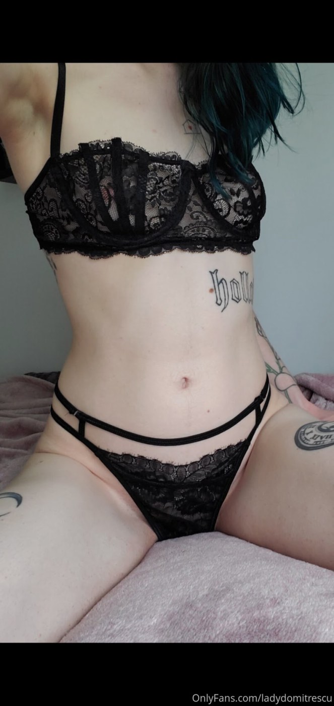 ladydomitrescu Photo #5