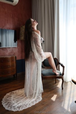 Isabella Ardley Photo #127