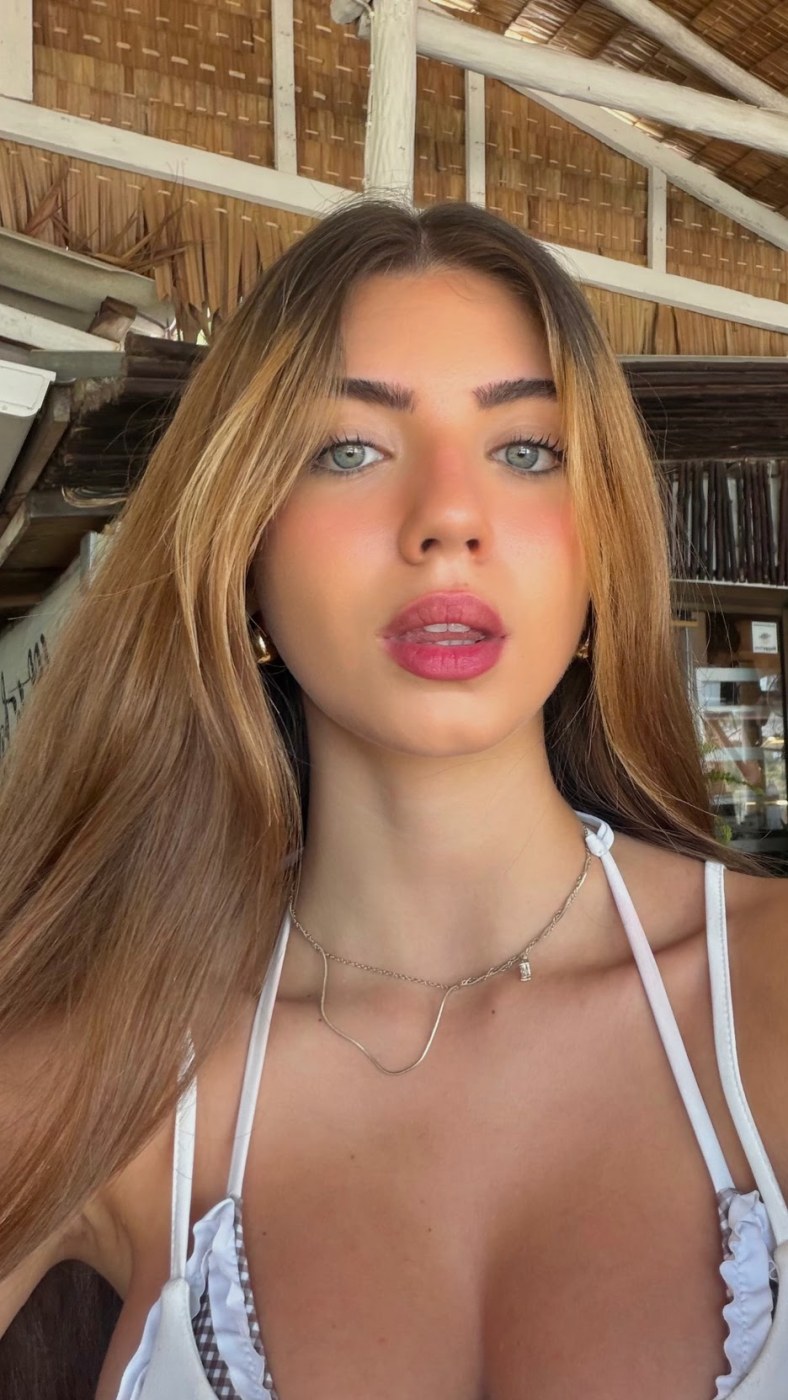 Ela Beeri Photo #155