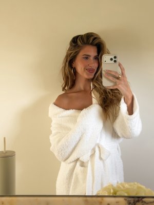 Kara Del Toro Photo #148