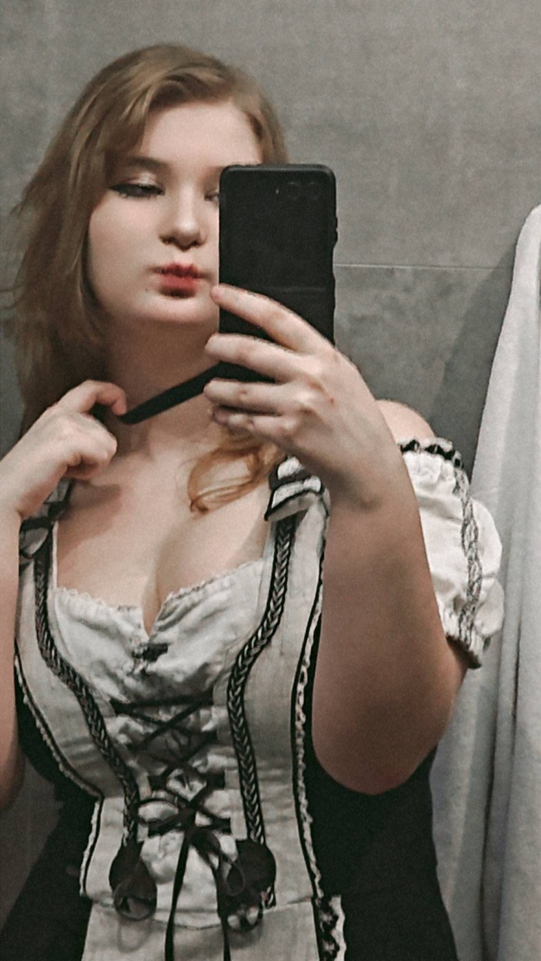 annie_ways Photo #23