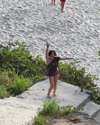 Leyla Afshonkar Photo #5