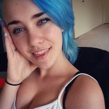 Clara Babylegs Photo #22