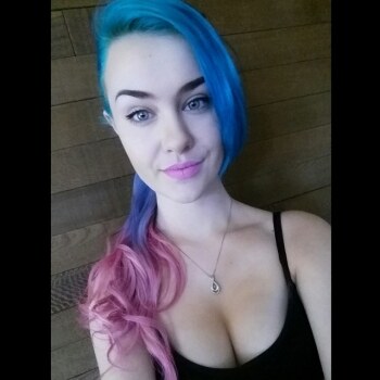 Clara Babylegs Photo #25