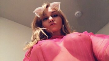 Zoie Burgher Photo #1