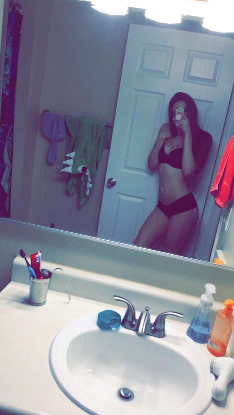 Ally Hardesty Photo #88