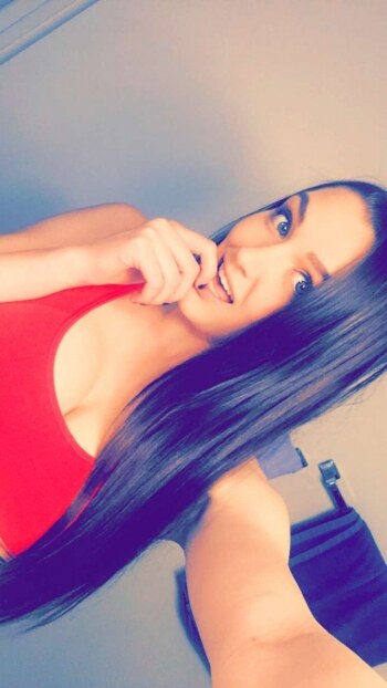 Ally Hardesty Photo #105