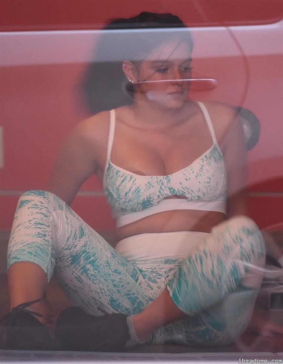 Ariel Winter Photo #50