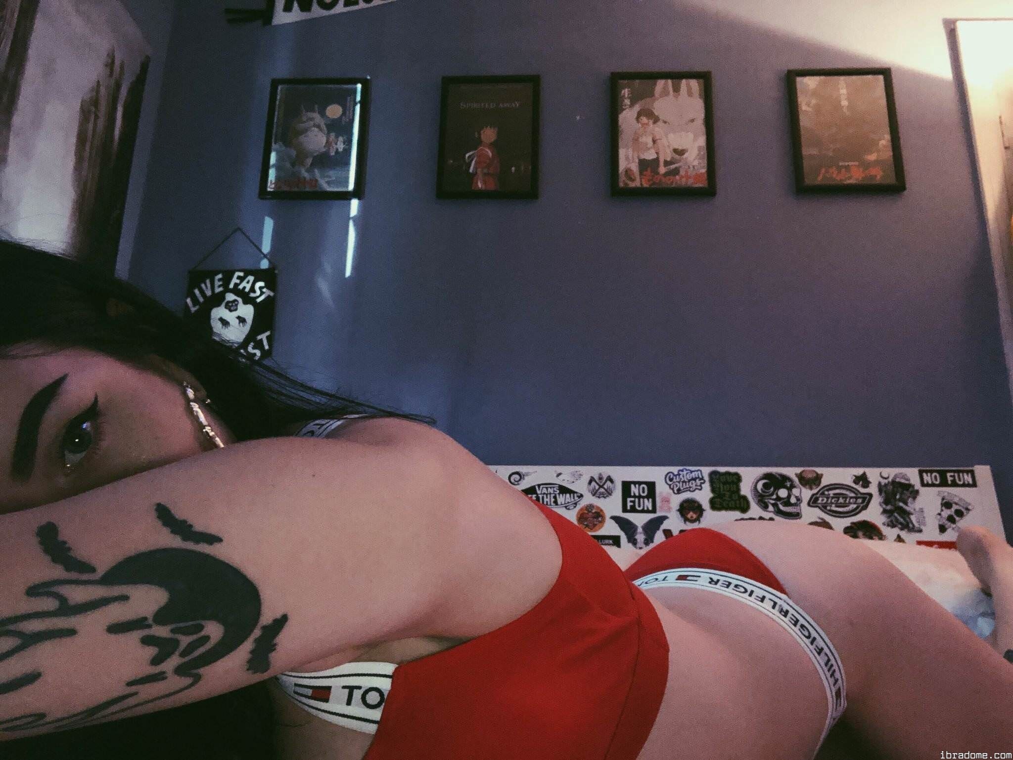 Lydiagh0st Photo #13