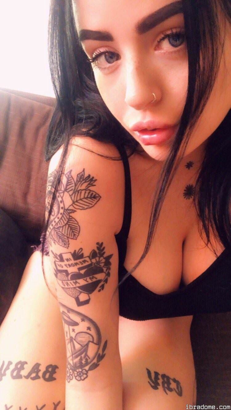 Lydiagh0st Photo #26