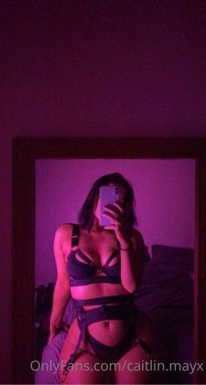 caitlinmayx Photo #9