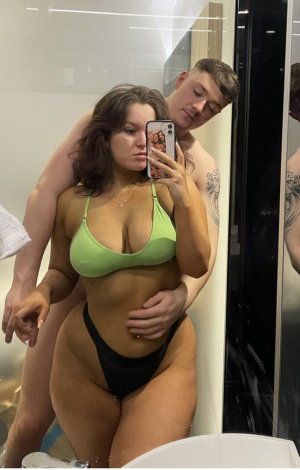 caitlinmayx Photo #32