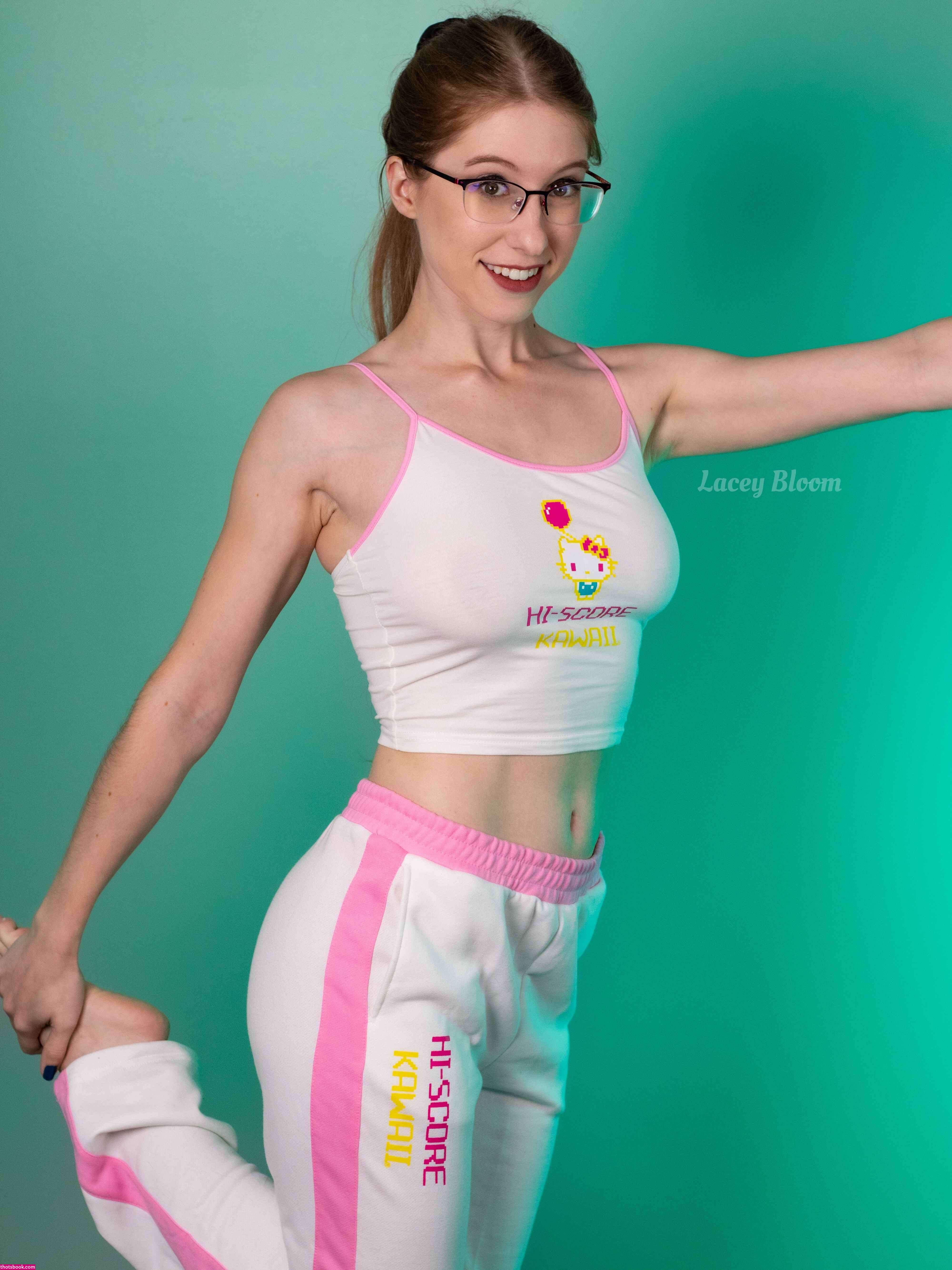 Lacey Bloom Photo #38