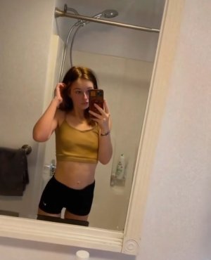 Danni Rivers Photo #1