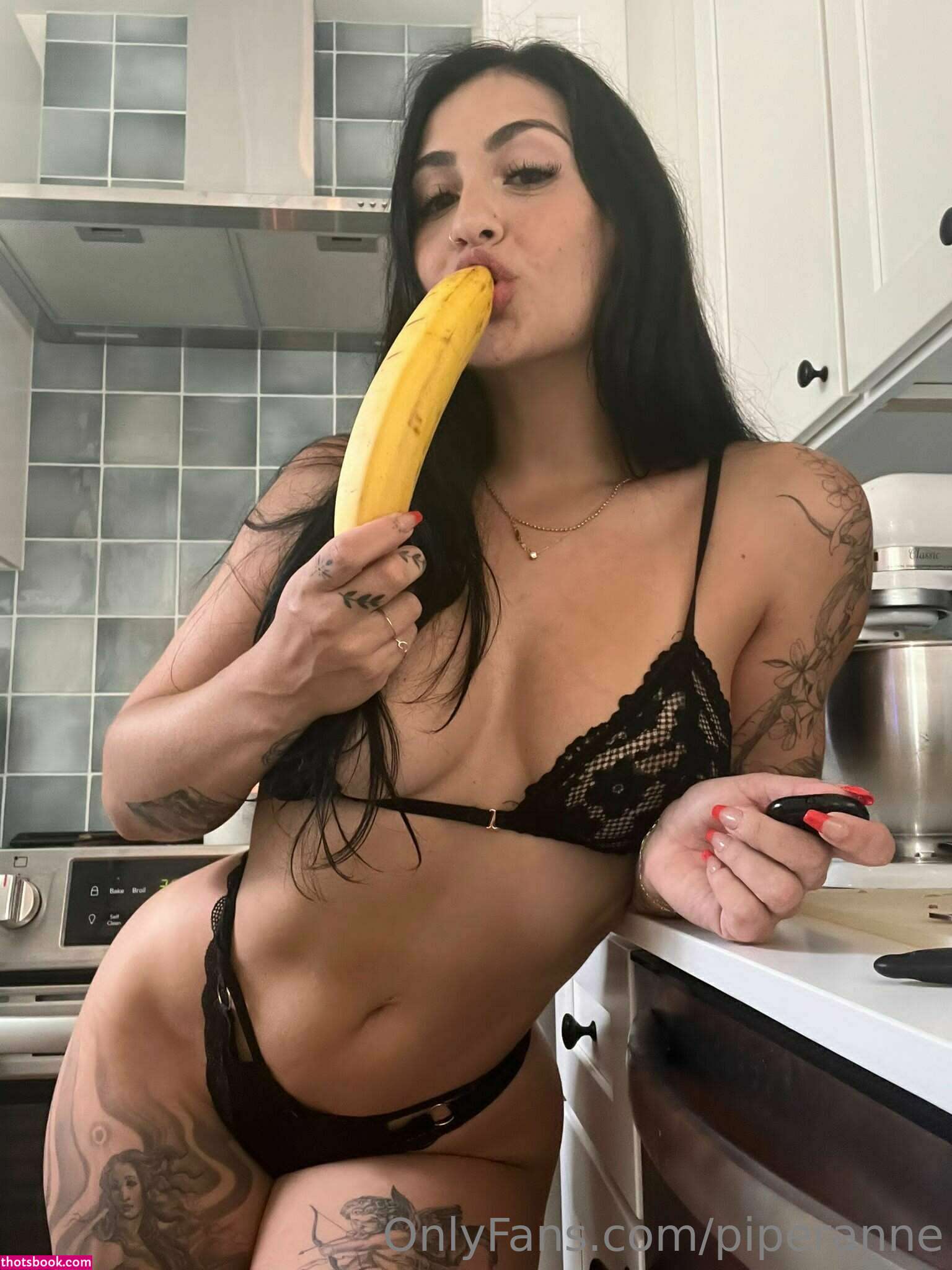 Piperanne aka piperrranne Photo #9