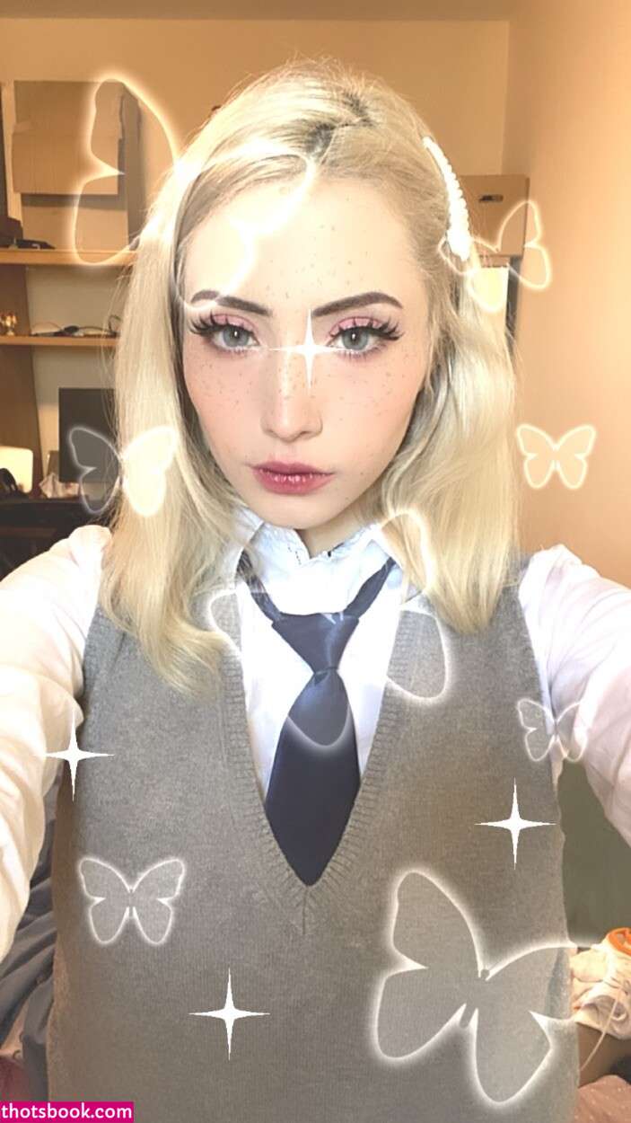 Athena Cosplay Photo #22